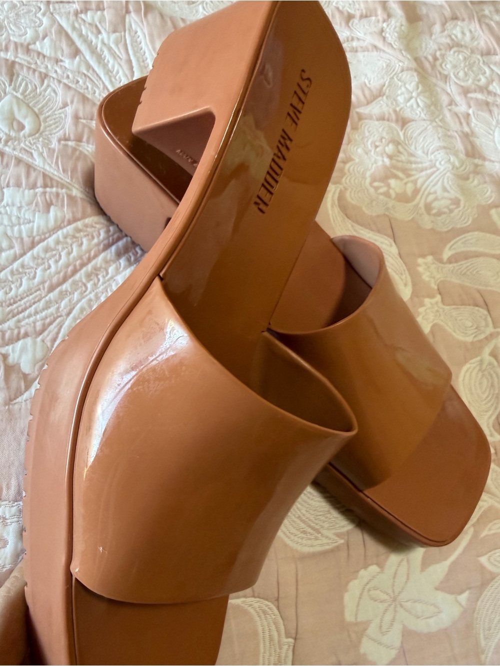 Steve Madden Glossy Cognac Platform Slide Mules